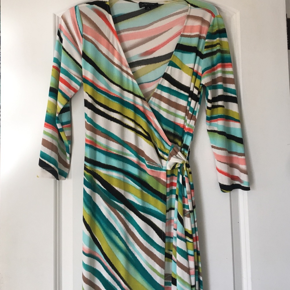 Tahari Arthur S Levine true wrap dress